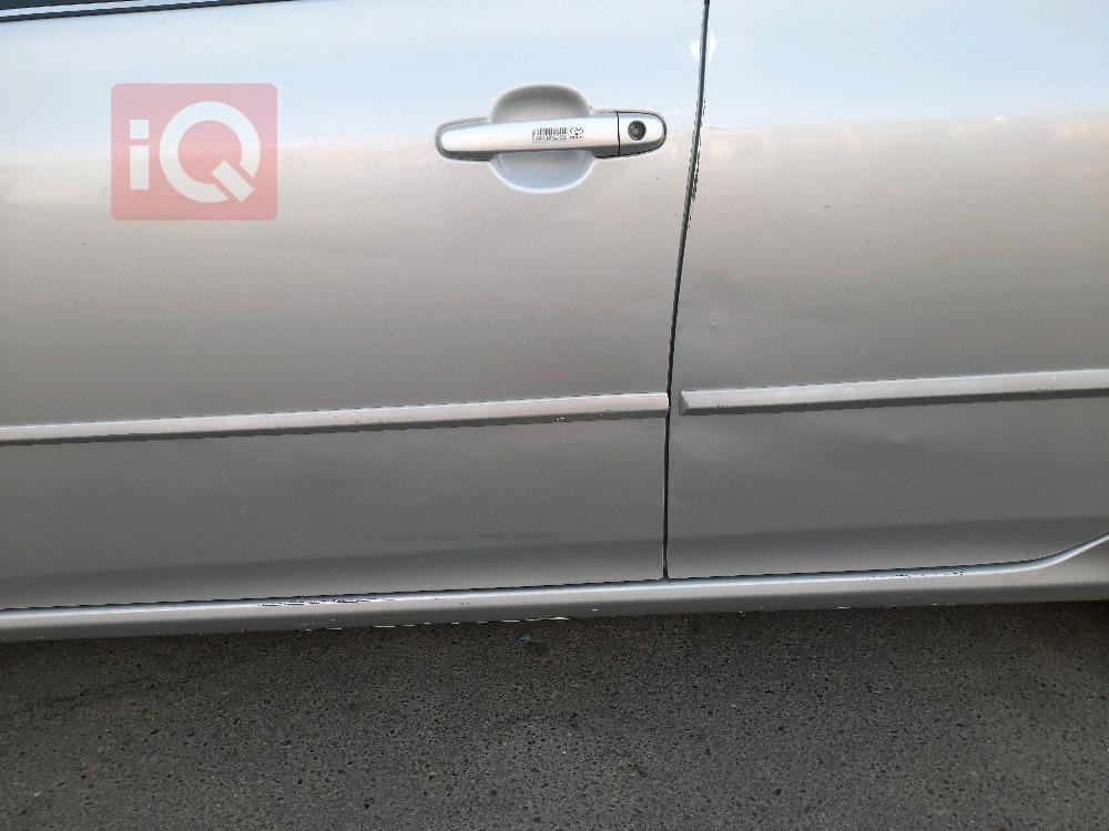 تۆیۆتا کۆرۆلا